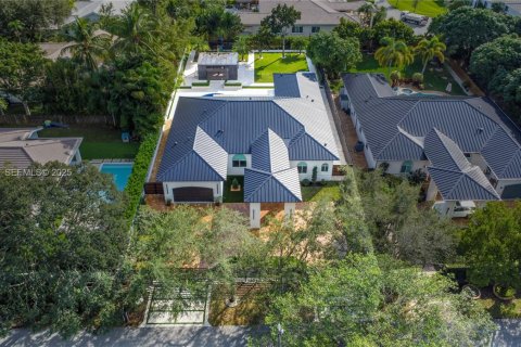 Casa en alquiler en Pinecrest, Florida, 5 dormitorios, 318.65 m2 № 1991416 - foto 13