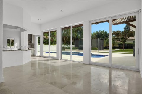 Casa en alquiler en Pinecrest, Florida, 5 dormitorios, 318.65 m2 № 1991416 - foto 28
