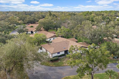 House in Sarasota, Florida 2 bedrooms, 134.8 sq.m. № 2101321 - photo 2