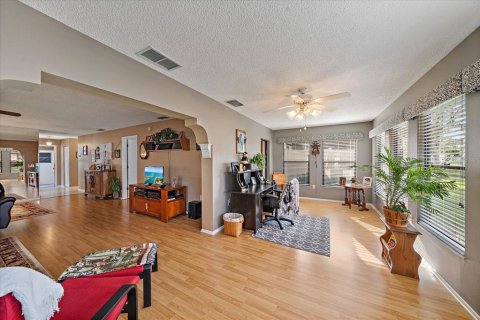 House in Sarasota, Florida 2 bedrooms, 134.8 sq.m. № 2101321 - photo 13