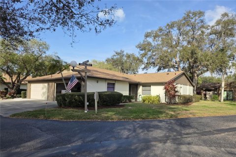 House in Sarasota, Florida 2 bedrooms, 134.8 sq.m. № 2101321 - photo 3