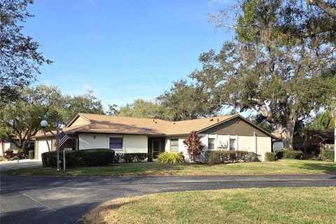House in Sarasota, Florida 2 bedrooms, 134.8 sq.m. № 2101321