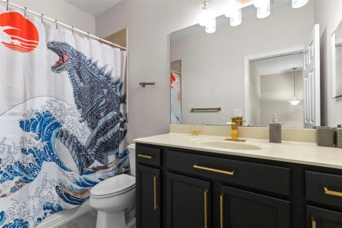 Touwnhouse à vendre à Miami, Floride: 3 chambres, 151.9 m2 № 1952821 - photo 24