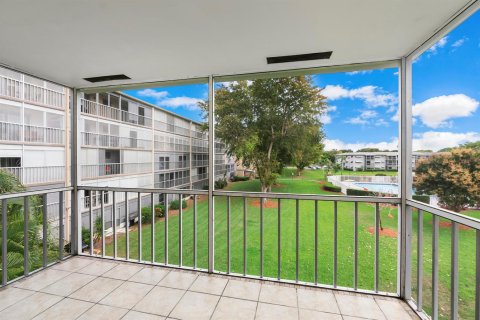 Купить кондоминиум в Холливуд, Флорида 3 комнаты, 83.52м2, № 2083730 - фото 12