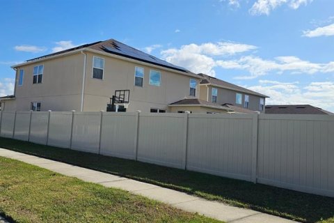 House in Kissimmee, Florida 5 bedrooms, 250.28 sq.m. № 1261415 - photo 11