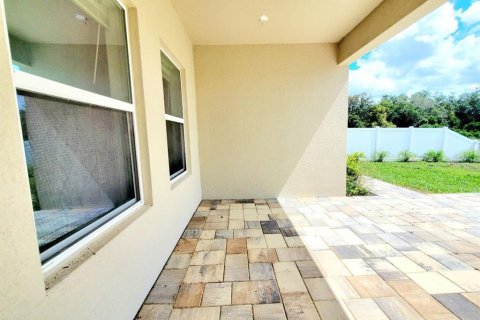 House in Zephyrhills, Florida 3 bedrooms, 165.74 sq.m. № 2393549 - photo 30