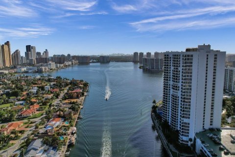 Condominio en venta en Aventura, Florida, 2 dormitorios, 126.81 m2 № 1975264 - foto 22