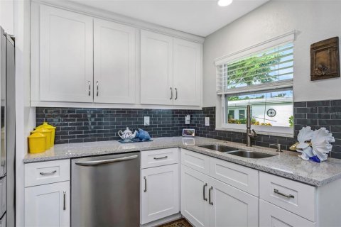 Villa ou maison à vendre à Pinellas Park, Floride: 2 chambres, 122.17 m2 № 1906155 - photo 22