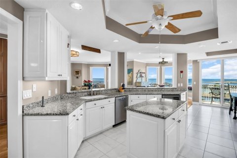 Condo in Saint Petersburg, Florida, 3 bedrooms № 2106967 - photo 7