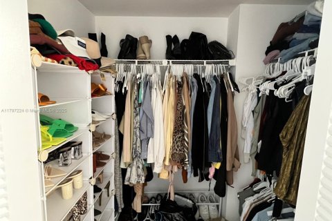 Купить кондоминиум в Авентура, Флорида 1 спальня, 91.97м2, № 2017878 - фото 13