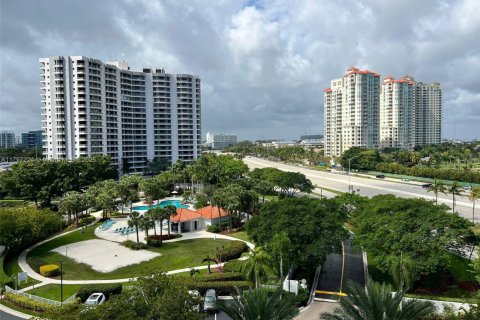 Купить кондоминиум в Авентура, Флорида 1 спальня, 91.97м2, № 2017878 - фото 2