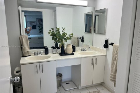 Купить кондоминиум в Авентура, Флорида 1 спальня, 91.97м2, № 2017878 - фото 11