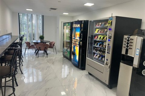 Купить кондоминиум в Авентура, Флорида 1 спальня, 91.97м2, № 2017878 - фото 24