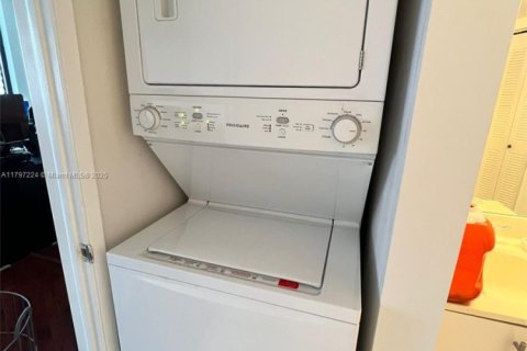 Купить кондоминиум в Авентура, Флорида 1 спальня, 91.97м2, № 2017878 - фото 8