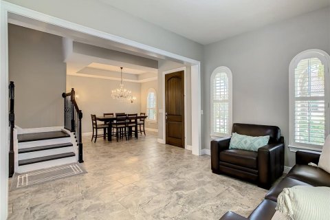 Casa en alquiler en Orlando, Florida, 5 dormitorios, 380.25 m2 № 1912798 - foto 11