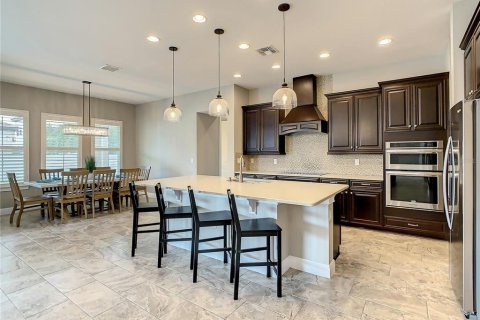 Casa en alquiler en Orlando, Florida, 5 dormitorios, 380.25 m2 № 1912798 - foto 22