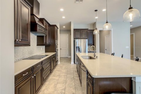 Casa en alquiler en Orlando, Florida, 5 dormitorios, 380.25 m2 № 1912798 - foto 28