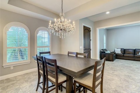 Casa en alquiler en Orlando, Florida, 5 dormitorios, 380.25 m2 № 1912798 - foto 7