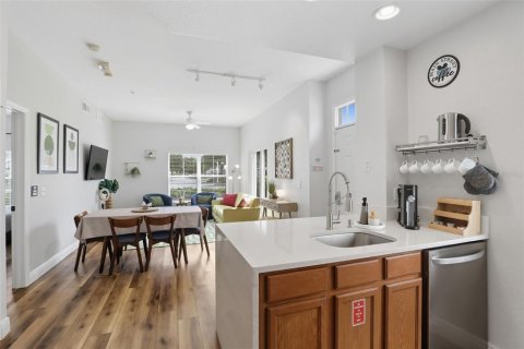 Adosado en venta en Kissimmee, Florida, 4 dormitorios, 136.57 m2 № 1900404 - foto 13
