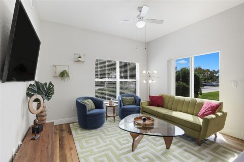 Adosado en venta en Kissimmee, Florida, 4 dormitorios, 136.57 m2 № 1900404 - foto 6