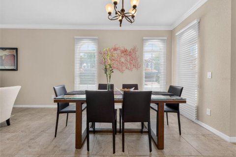 Townhouse in Orlando, Florida 4 bedrooms, 227.52 sq.m. № 2210190 - photo 10
