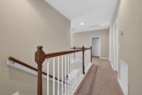 Townhouse in Orlando, Florida 4 bedrooms, 227.52 sq.m. № 2210190 - photo 19
