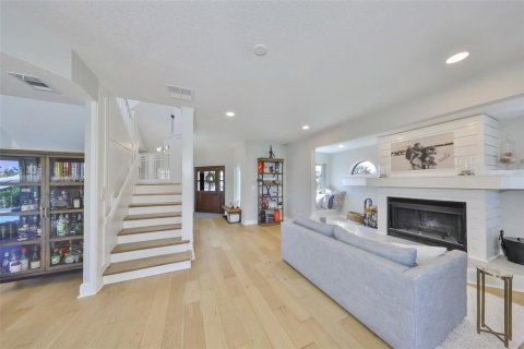 Villa ou maison à vendre à Apollo Beach, Floride: 4 chambres, 315.68 m2 № 1662583 - photo 9