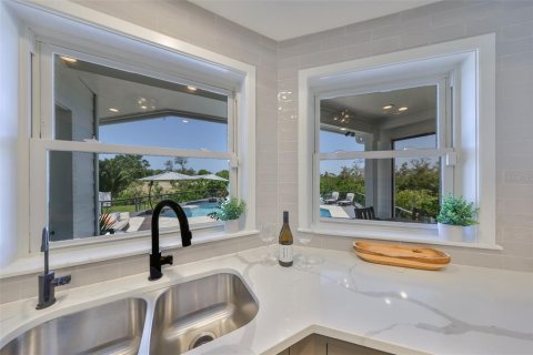 Villa ou maison à vendre à Apollo Beach, Floride: 4 chambres, 315.68 m2 № 1662583 - photo 23