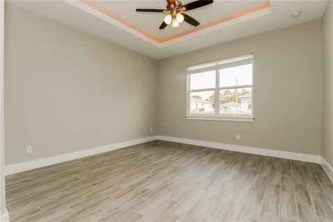 Casa en alquiler en Kissimmee, Florida, 4 dormitorios, 155.15 m2 № 2112992 - foto 13