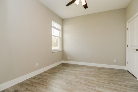 Casa en alquiler en Kissimmee, Florida, 4 dormitorios, 155.15 m2 № 2112992 - foto 11