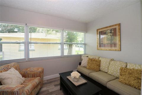 Apartamento en alquiler en Largo, Florida, 3 dormitorios, 111.48 m2 № 1913977 - foto 10