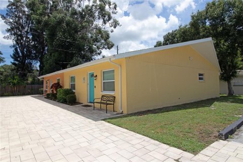 Apartamento en alquiler en Largo, Florida, 3 dormitorios, 111.48 m2 № 1913977 - foto 1