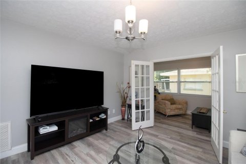 Apartamento en alquiler en Largo, Florida, 3 dormitorios, 111.48 m2 № 1913977 - foto 9
