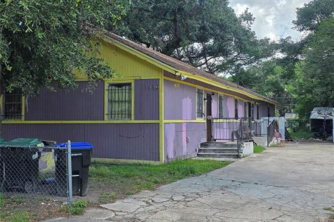 House in Orlando, Florida 5 bedrooms, 216 sq.m. № 2100493 - photo 6