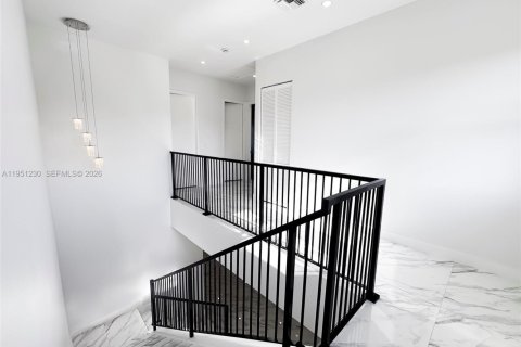 Casa en venta en Port St. Lucie, Florida, 4 dormitorios, 254.37 m2 № 2007239 - foto 30