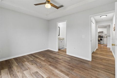 Condo in Tampa, Florida, 2 bedrooms  № 2106931 - photo 23