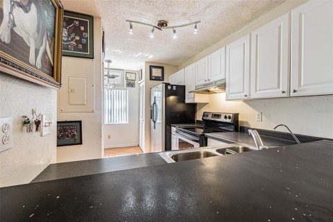 Casa en venta en Port Richey, Florida, 2 dormitorios, 97.08 m2 № 1513672 - foto 8