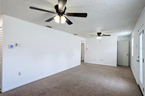 House in Ocala, Florida 4 bedrooms, 214.05 sq.m. № 1616525 - photo 20