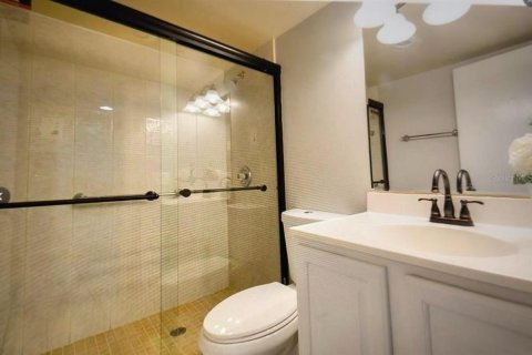 Condo in Orlando, Florida, 1 bedroom  № 1637107 - photo 18