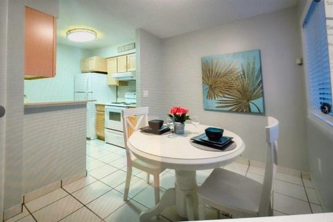 Condo in Orlando, Florida, 1 bedroom  № 1637107 - photo 14