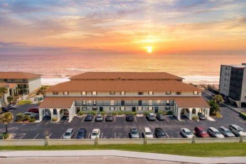 Condo in Satellite Beach, Florida, 2 bedrooms  № 2381242
