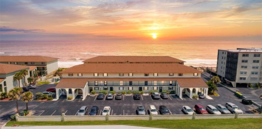 Condo in Satellite Beach, Florida, 2 bedrooms  № 2381242