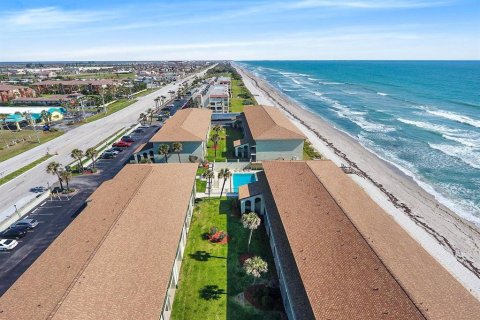 Condo in Satellite Beach, Florida, 2 bedrooms  № 2381242 - photo 30