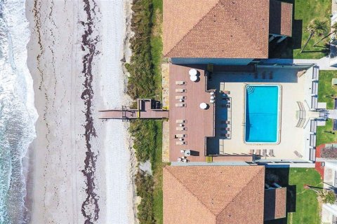 Condo in Satellite Beach, Florida, 2 bedrooms  № 2381242 - photo 25