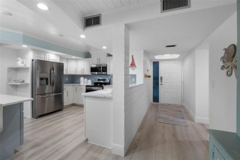 Copropriété à vendre à Indian Rocks Beach, Floride: 2 chambres, 124.49 m2 № 2371473 - photo 15
