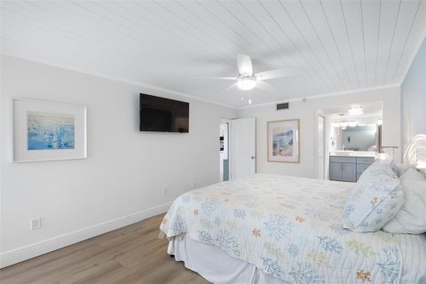 Copropriété à vendre à Indian Rocks Beach, Floride: 2 chambres, 124.49 m2 № 2371473 - photo 24