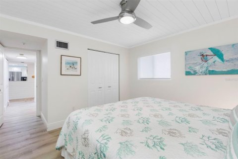 Copropriété à vendre à Indian Rocks Beach, Floride: 2 chambres, 124.49 m2 № 2371473 - photo 8