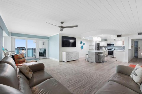 Copropriété à vendre à Indian Rocks Beach, Floride: 2 chambres, 124.49 m2 № 2371473 - photo 9