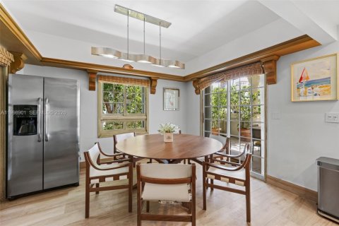 Снять в аренду кондоминиум в Майами-Бич, Флорида 3 спальни, 254.92м2, № 2060980 - фото 16