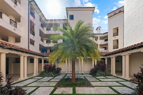 Снять в аренду кондоминиум в Майами-Бич, Флорида 3 спальни, 254.92м2, № 2060980 - фото 6